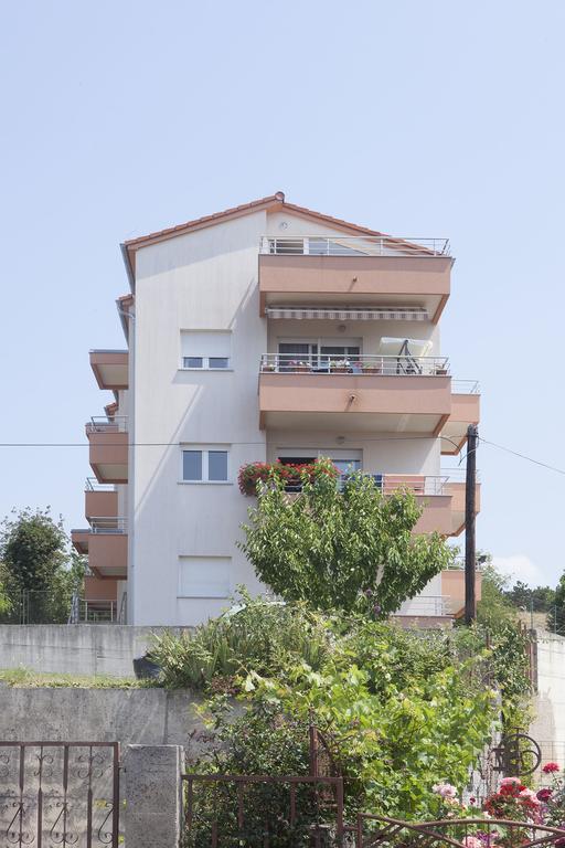 Peachy House Apartment Rijeka Room photo