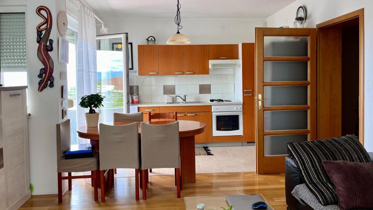 Peachy House Apartment Rijeka Exterior photo