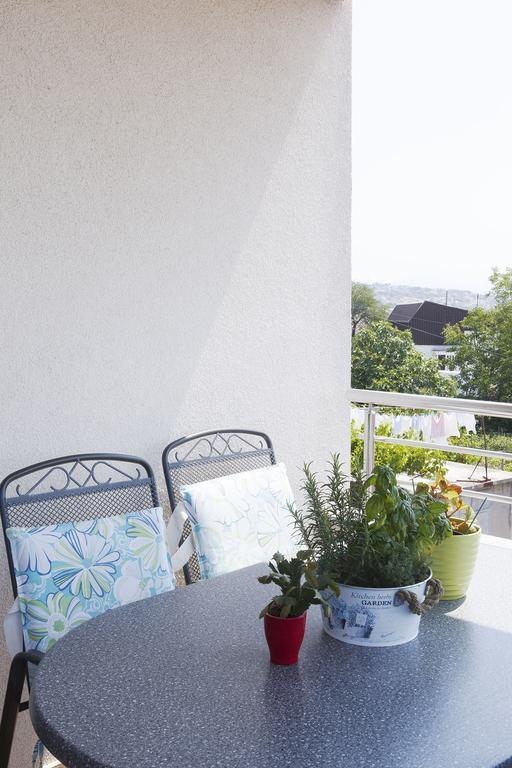 Peachy House Apartment Rijeka Room photo
