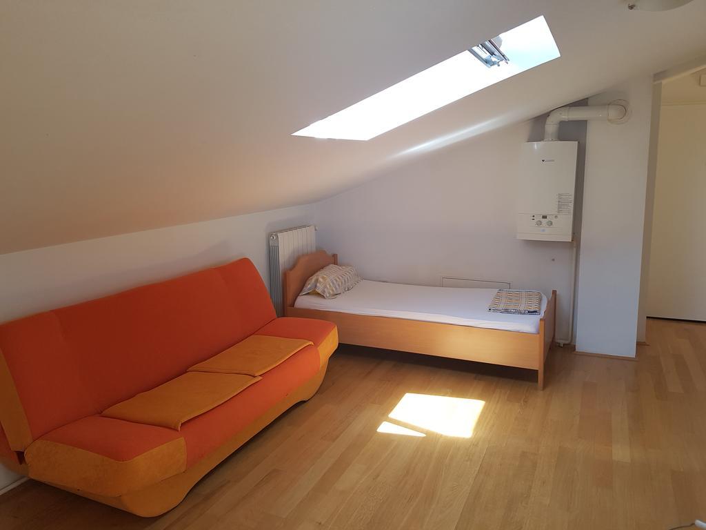 Peachy House Apartment Rijeka Exterior photo